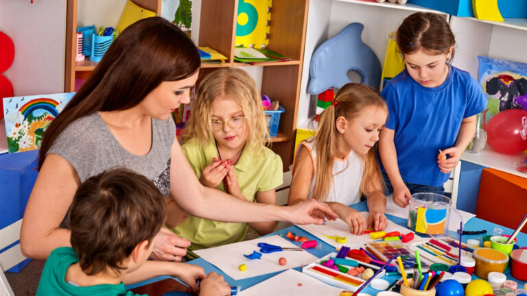 175 Boredom Busting Ideas: Mom’s Guide to Happy Kids